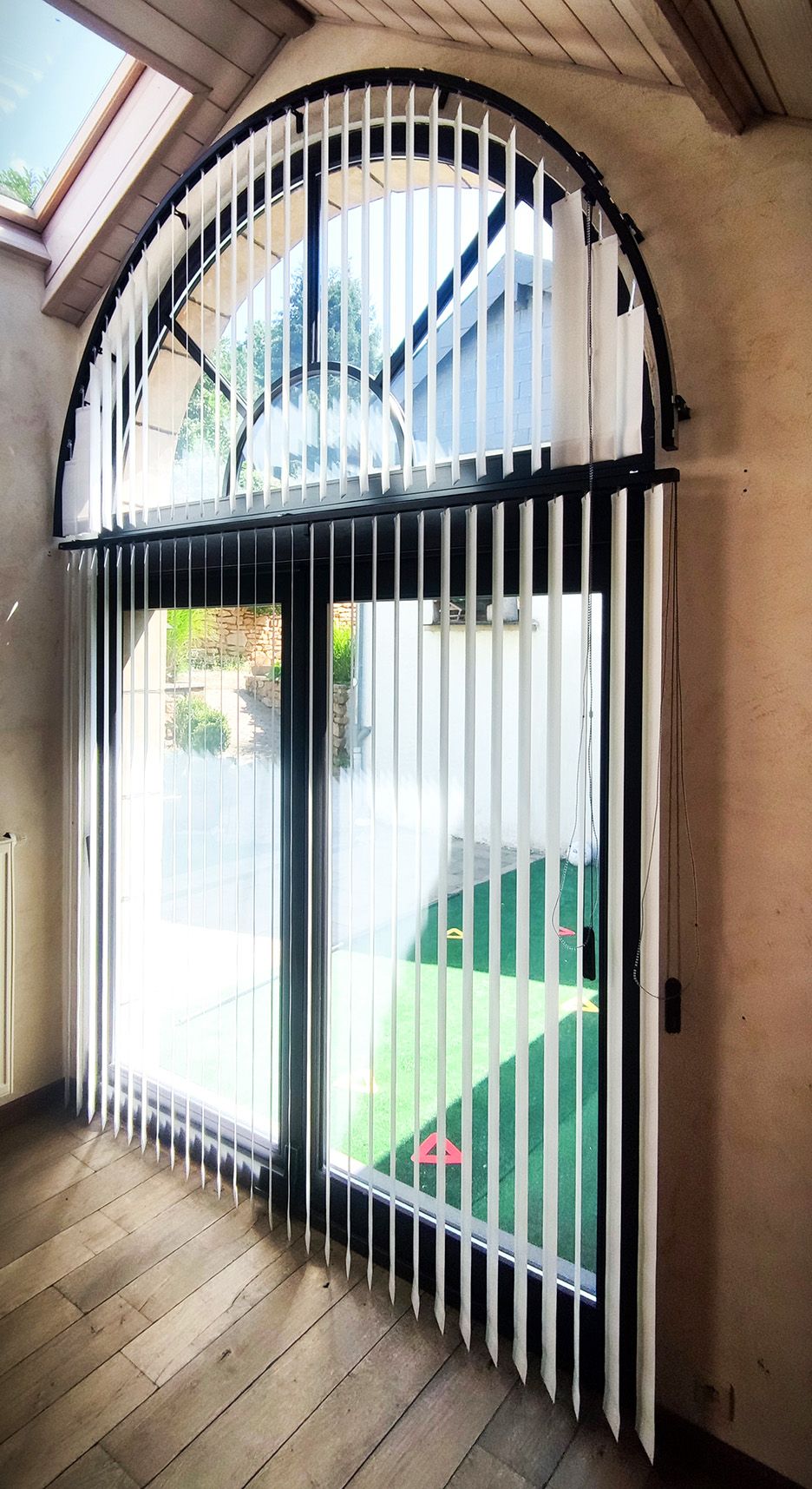 Habillage de fenêtres intérieur sur mesure à la roche-en-ardenne